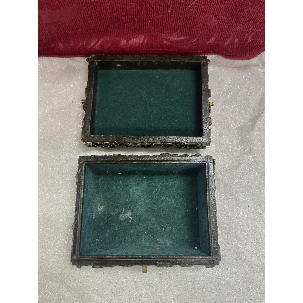 UNIQUE VINTAGE TRINKET BOX A LITTLE OF ALL 4.5 X‎ 3.5 (1505)